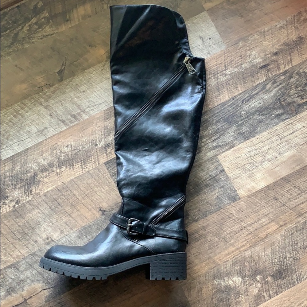 Knee high G by Guess Boots